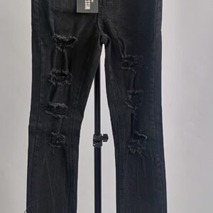 Czarny jeans z przetarciami – Missguided